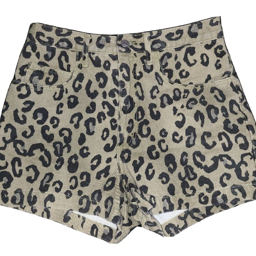 Vintage Guess Leopard Print Shorts 1993. Size 30.